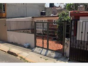 Casa en Venta en Valle de Santa Mónica Tlalnepantla de Baz