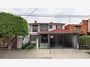 Casa en Venta en Las Arboledas Tlalnepantla de Baz