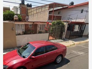 Casa en Venta en Valle de Santa Mónica Tlalnepantla de Baz