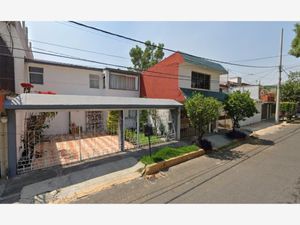 Casa en Venta en Valle de Santa Mónica Tlalnepantla de Baz