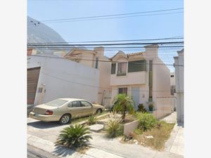 Casa en Venta en Misión de las Villas Santa Catarina