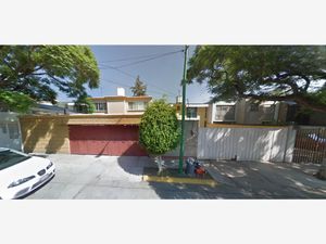 Casa en Venta en Jardines de la Florida Naucalpan de Juárez