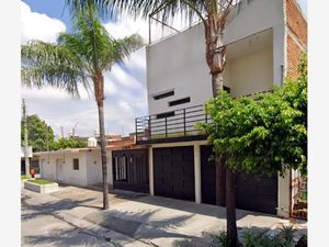 Casa en Venta en Insurgentes 1a Secc Guadalajara