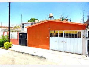 Casa en Venta en Jardines de Morelos Sección Fuentes Ecatepec de Morelos