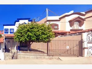 Casa en Venta en Del Sol Ensenada