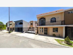 Casa en Venta en Paseo las Palmas II Apodaca