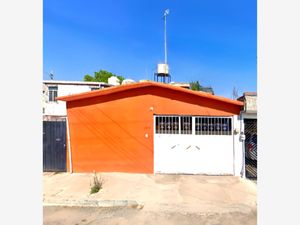 Casa en Venta en Jardines de Morelos Sección Fuentes Ecatepec de Morelos