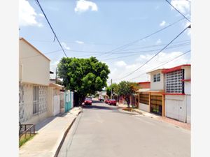 Casa en Venta en Parque Residencial Coacalco 1a Sección Coacalco de Berriozábal