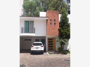 Casa en Venta en Lomas Del Valle Zapopan