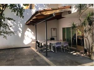 Casa en Venta en Rinconada de los Novelistas Zapopan