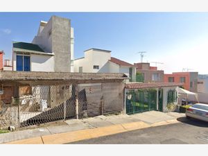 Casa en Venta en Lomas Verdes 1a Sección Naucalpan de Juárez