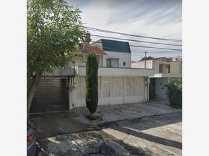 Casa en Venta en Magisterial Vista Bella Tlalnepantla de Baz