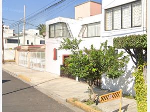 Casa en Venta en Rinconada Coapa 1A Sección Tlalpan