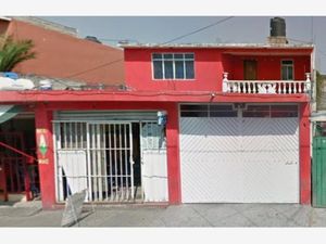 Casa en Venta en Vergel de Guadalupe Nezahualcóyotl