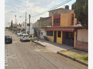 Casa en Venta en Jardines de Morelos Sección Fuentes Ecatepec de Morelos