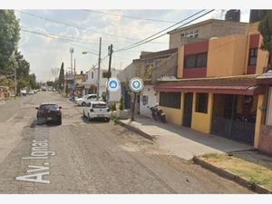 Casa en Venta en Jardines de Morelos Sección Fuentes Ecatepec de Morelos