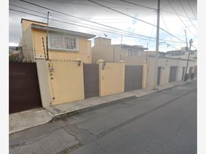 Casa en Venta en San Jeronimo Chicahualco Metepec