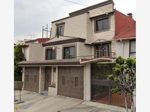 Casa en Venta en Cumbres de San Mateo Naucalpan de Juárez