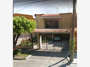 Casa en Venta en Bosques de La Victoria Guadalajara