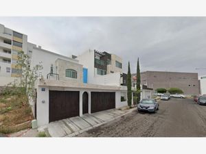 Casa en Venta en Colinas del Cimatario Querétaro