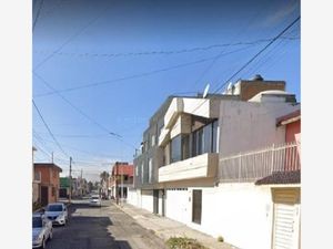 Casa en Venta en Jardines de San Manuel Puebla