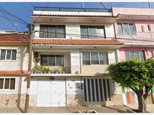 Casa en Venta en Las Aguilas Nezahualcóyotl