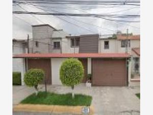 Casa en Venta en Valle Dorado Tlalnepantla de Baz