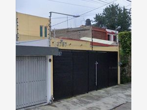 Casa en Venta en La Calma Zapopan