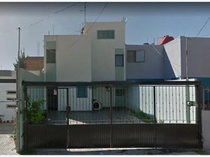 Casa en Venta en Las Aguilas Zapopan