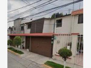 Casa en Venta en Valle Dorado Tlalnepantla de Baz