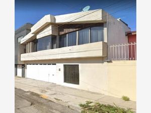 Casa en Venta en Jardines de San Manuel Puebla