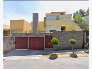 Casa en Venta en Lomas de la Cañada Naucalpan de Juárez