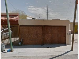 Casa en Venta en Hacienda de las Torres Universidad Juárez