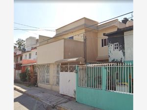 Casa en Venta en Parque Residencial Coacalco 1a Sección Coacalco de Berriozábal