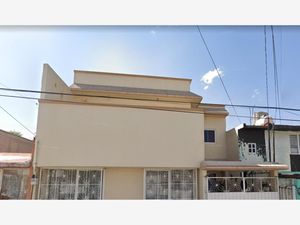 Casa en Venta en Parque Residencial Coacalco 1a Sección Coacalco de Berriozábal