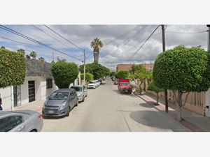 Casa en Venta en La Carmona León