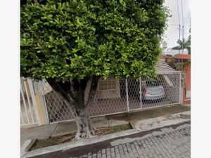 Casa en Venta en Jardines de La Cruz 1a. Sección Guadalajara