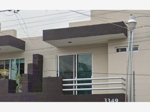 Casa en Venta en Villa Vicente Guerrero Guadalajara