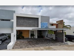 Casa en Venta en Cumbres del Lago Querétaro