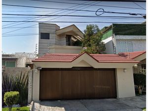 Casa en Venta en Lomas de Tecamachalco Naucalpan de Juárez