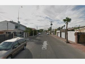 Casa en Venta en Las Fuentes Mexicali