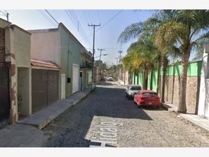 Casa en Venta en Santa Maria Tequepexpan San Pedro Tlaquepaque