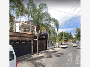 Casa en Venta en Lagos de Oriente Guadalajara