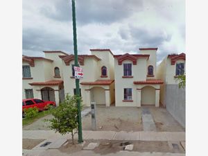 Casa en Venta en Villas del Humaya Culiacán