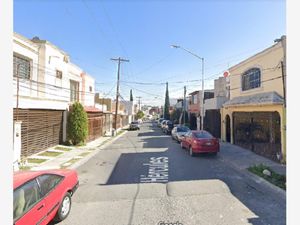 Casa en Venta en Real Anahuac San Nicolás de los Garza