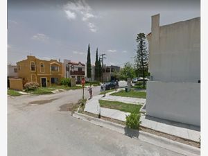 Casa en Venta en Las Alamedas Montemorelos