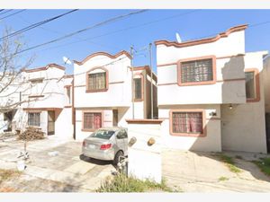 Casa en Venta en Jardines del Mezquital San Nicolás de los Garza