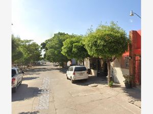 Casa en Venta en Altos de Bachigualato Culiacán