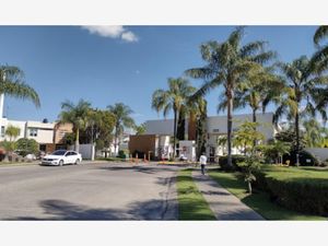 Casa en Venta en Valle Esmeralda Zapopan