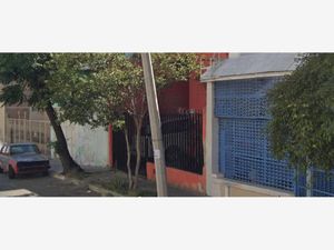 Casa en Venta en Lomas de San Eugenio Guadalajara